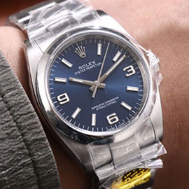 【ブルー】ロレックス パーペチュアルコピー時計（  M116000-0002 ）出来栄えはどうでしょうか？